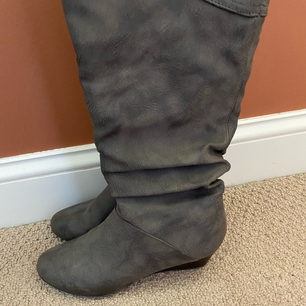 Grey suede style slouch boot